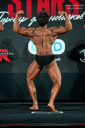 CLASSIC PHYSIQUE ЮНИОРЫ STARS